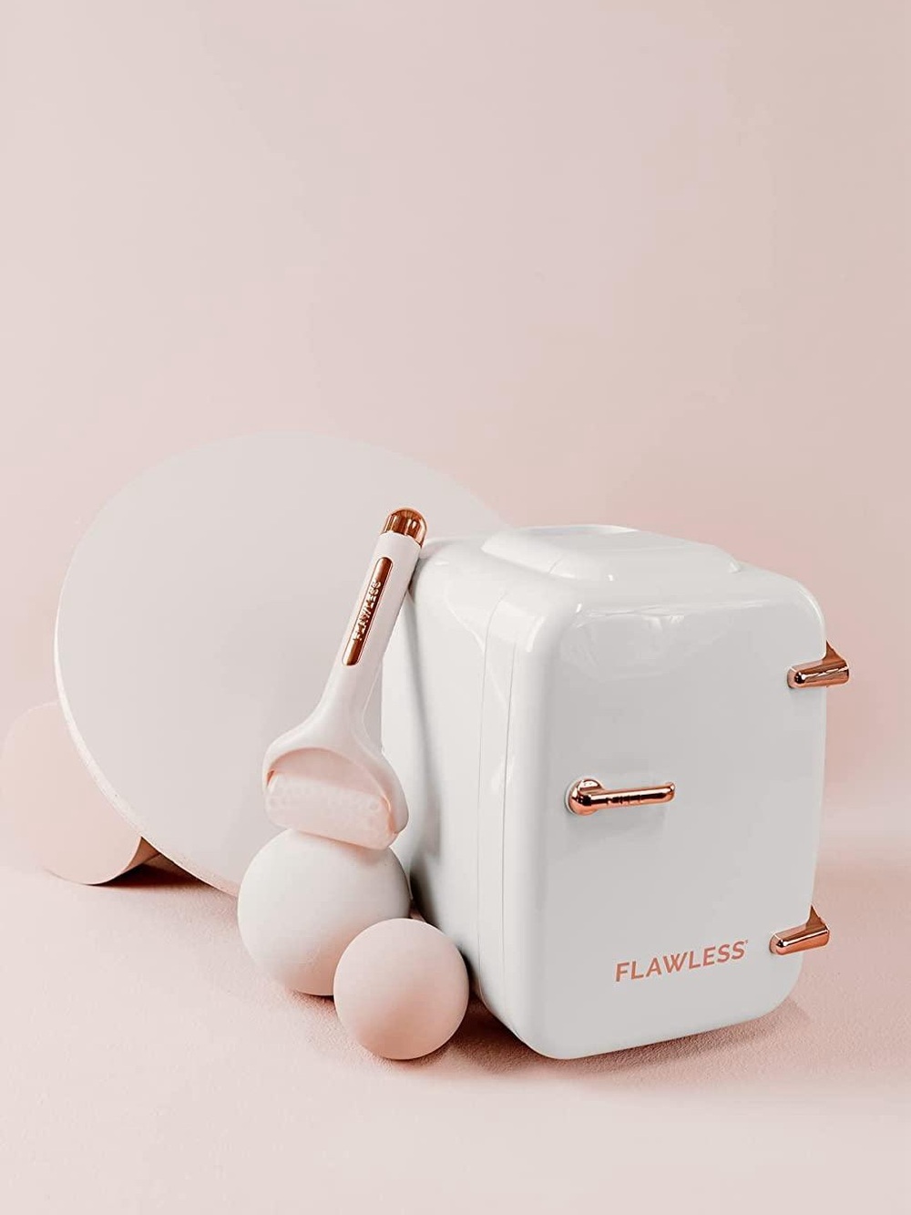 Finishing Touch Flawless Mini Skincare Fridge